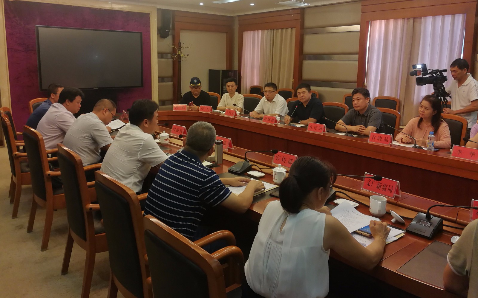 海南省广播电视总台率团考察“重走长征路”项目